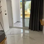 Aparthotel Nikoletta 4*