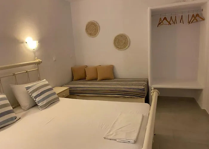 Nikoletta Aparthotel 4*