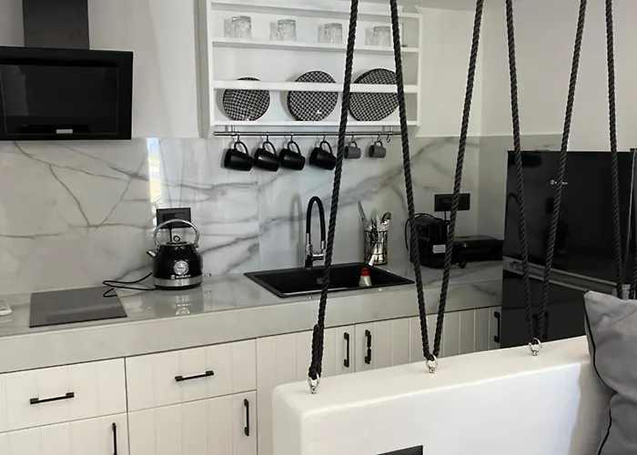 Aparthotel Nikoletta 4*