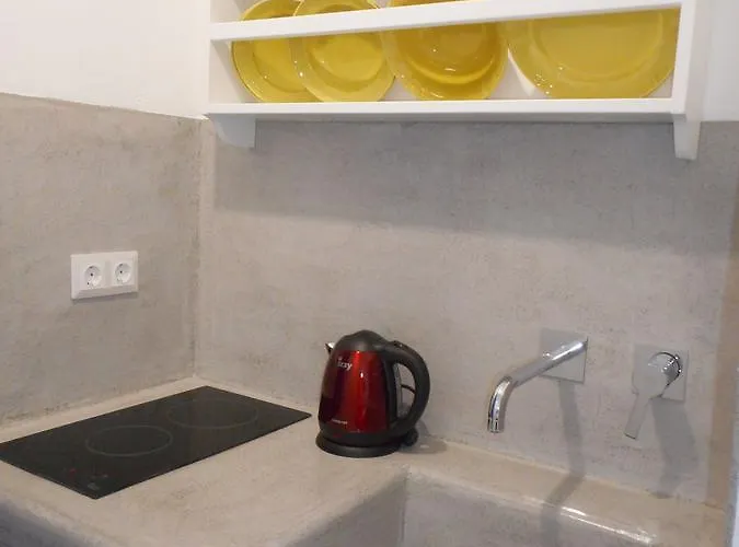 Aparthotel Nikoletta 4*