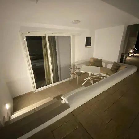 尼克莱塔一室公寓酒店 阿吉奥斯普罗科皮奥斯