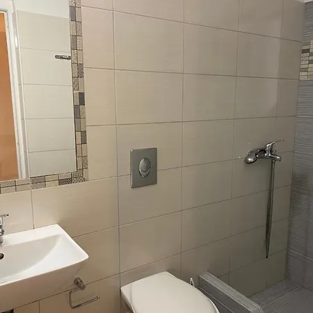 尼克莱塔一室公寓酒店 阿吉奥斯普罗科皮奥斯