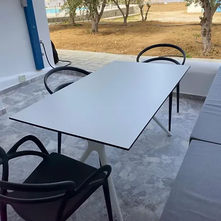 尼克莱塔一室公寓酒店 4*