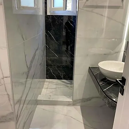 Nikoletta Apart Otel