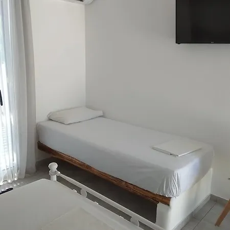 尼克莱塔一室公寓酒店 阿吉奥斯普罗科皮奥斯