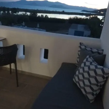 尼克莱塔一室公寓酒店